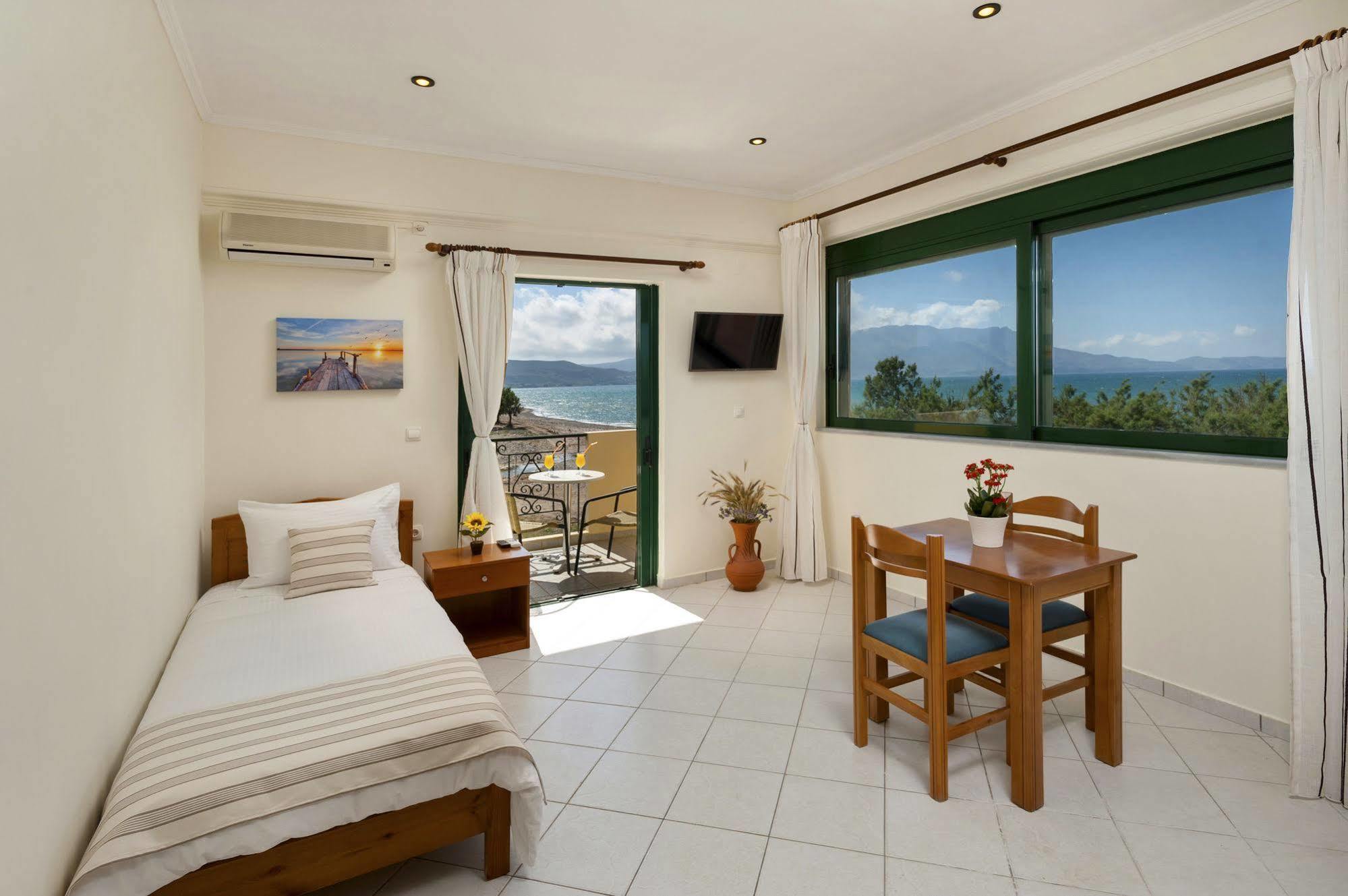 Mesogios Beach Korfalonas ภายนอก รูปภาพ