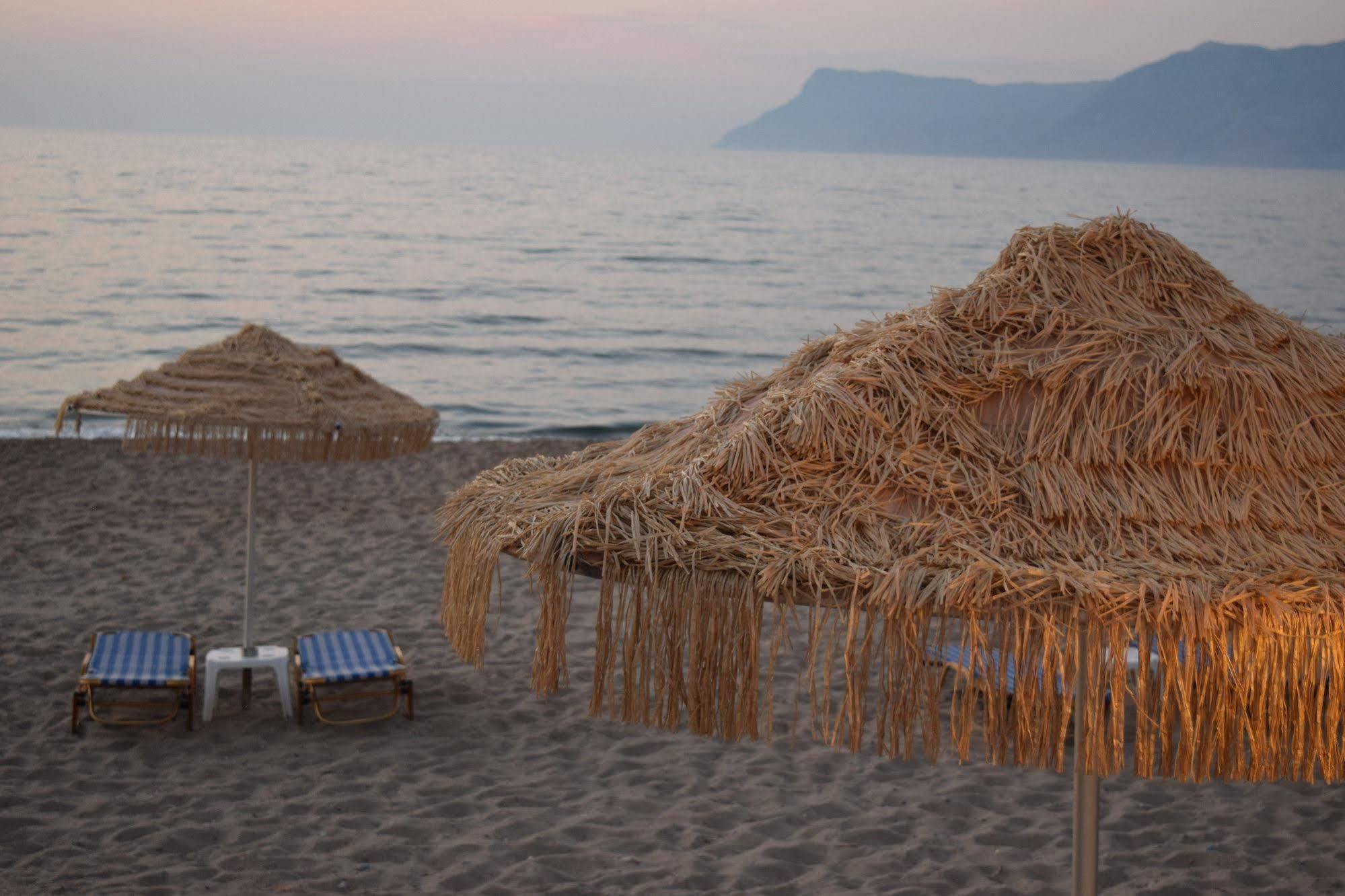 Mesogios Beach Korfalonas ภายนอก รูปภาพ
